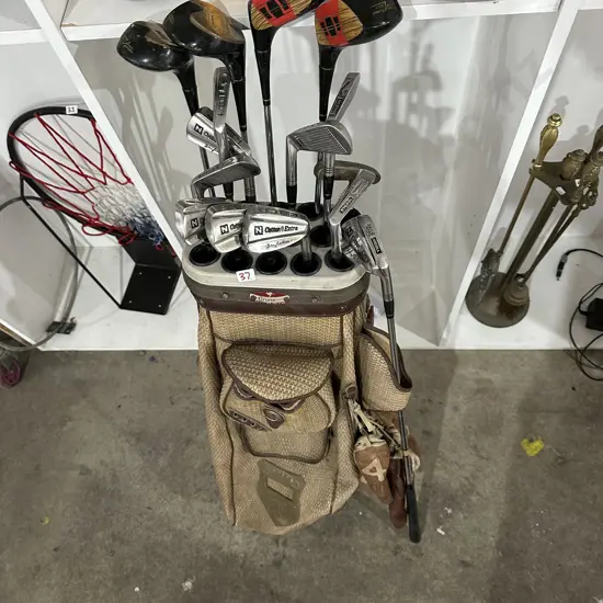 Custom made Henry Cotton golf clubs and 60s bag