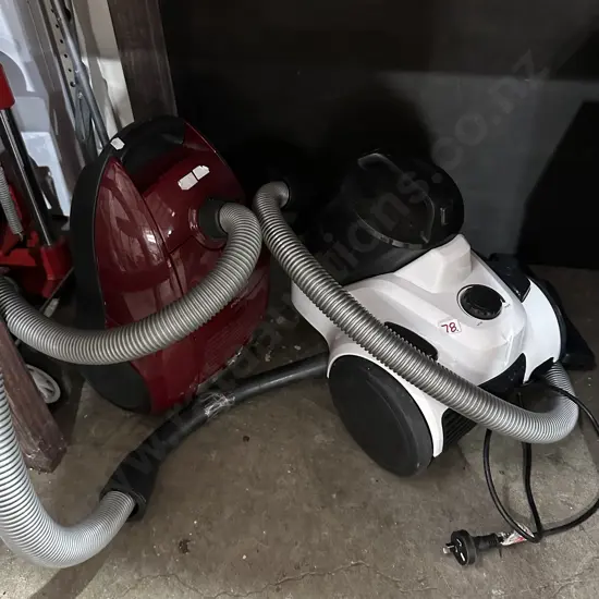 2 x vacs (missing parts)