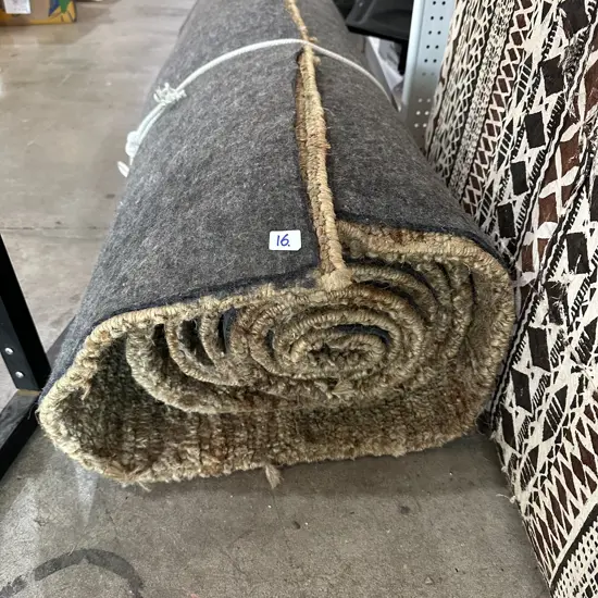 Large Sisal rug 4.4m x 4.8m excellent condition, felted underneath