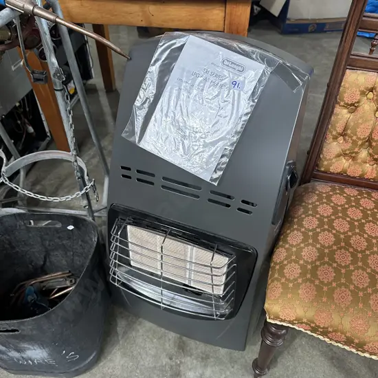 Gas bottle and heater