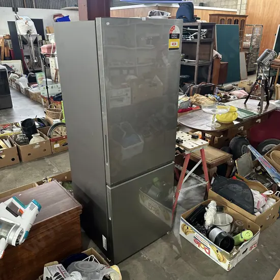 Very tidy Samsung Fridge freezer