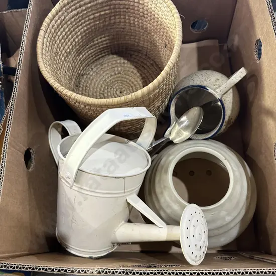 Deco shade, water can etc