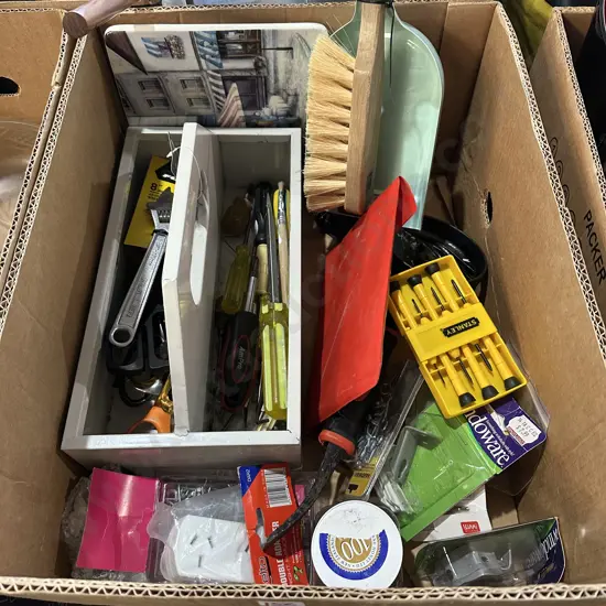 Tools and dust pan etc