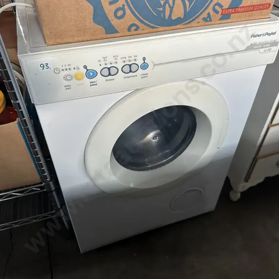 Auto sensing dryer