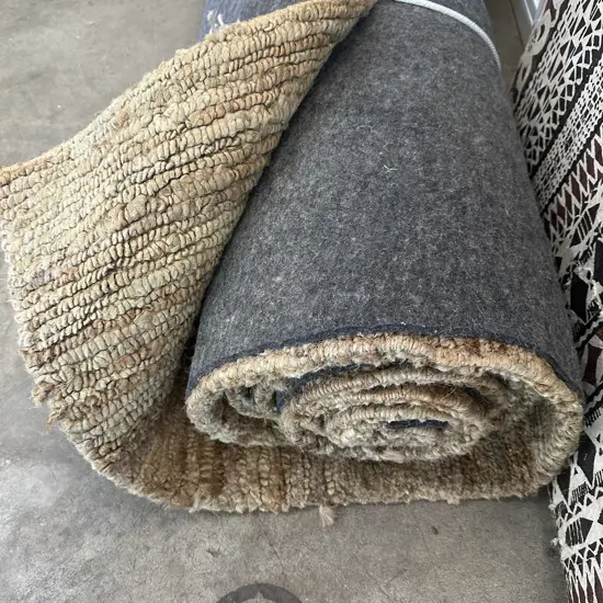 Large Sisal rug 4.4m x 4.8m excellent condition, felted underneath