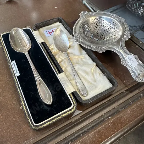 Sterling silver spoons 34g plus silver plated sieve