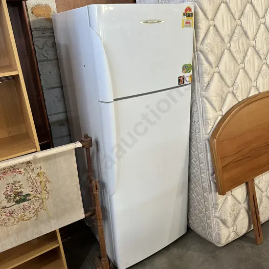 Fridge freezer