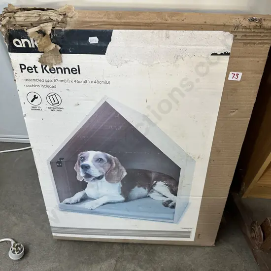 dog kennel
