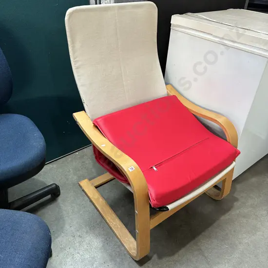 louge chair- average