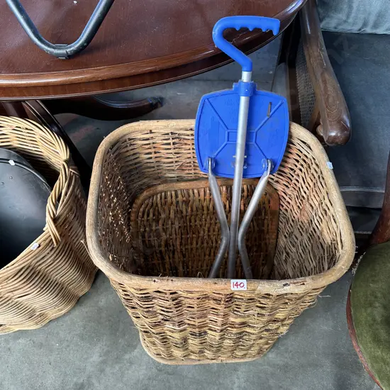 sport seat and wash basket