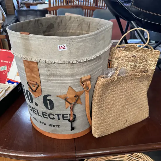 bag and kete's and minecraft books