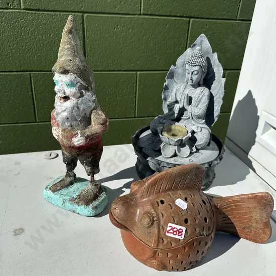 3 garden ornments