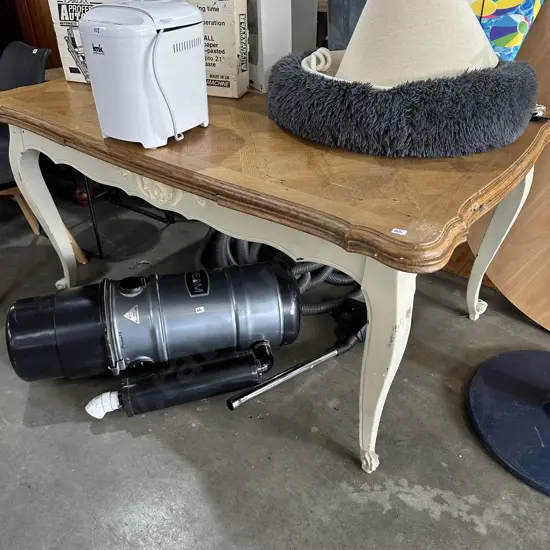 extendable dining table