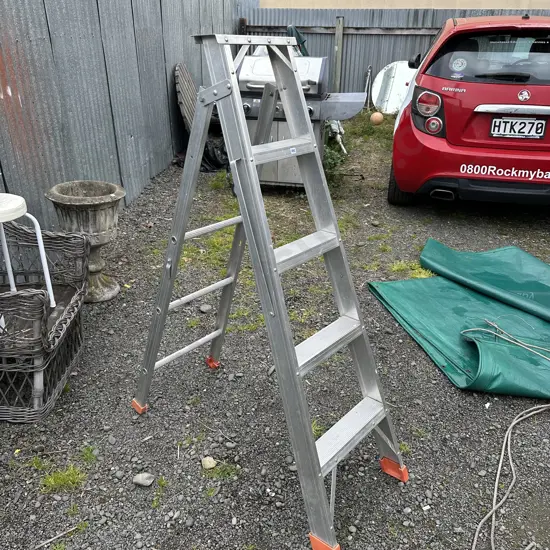 good condition ladder