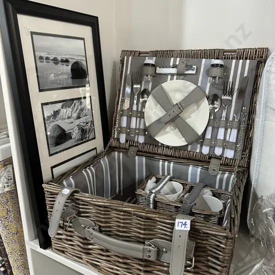 picnic set & signed Boulders picture