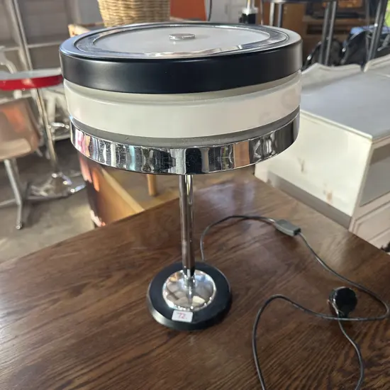 Art Deco style lamp