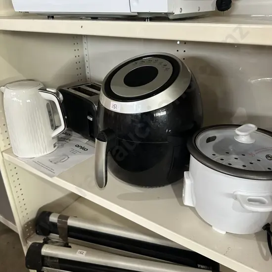 rice cook, kettle, air fry and toaster