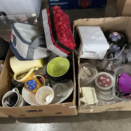 2 box lots inc colectables