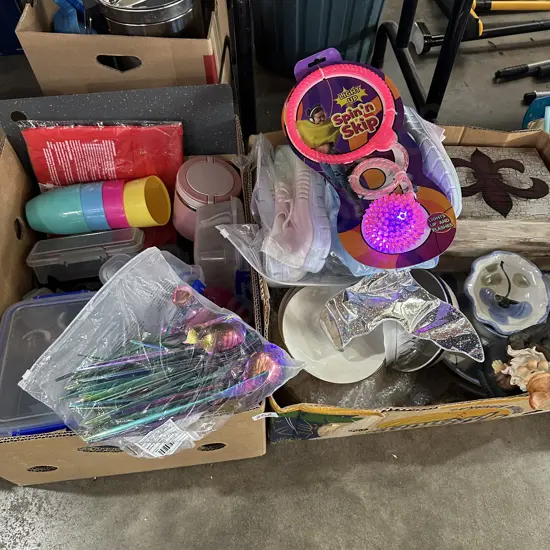 2 box inc wall art set