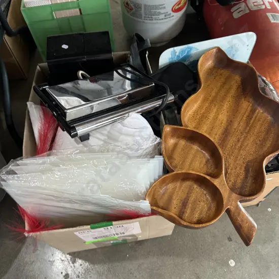 soda stream, toasty, nibbles dish etc