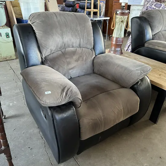Recliner chair