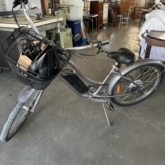Fuji electric bike, excellent condition