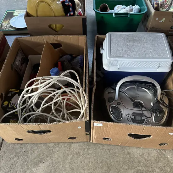 2 box chilli, stereo, hardware etc