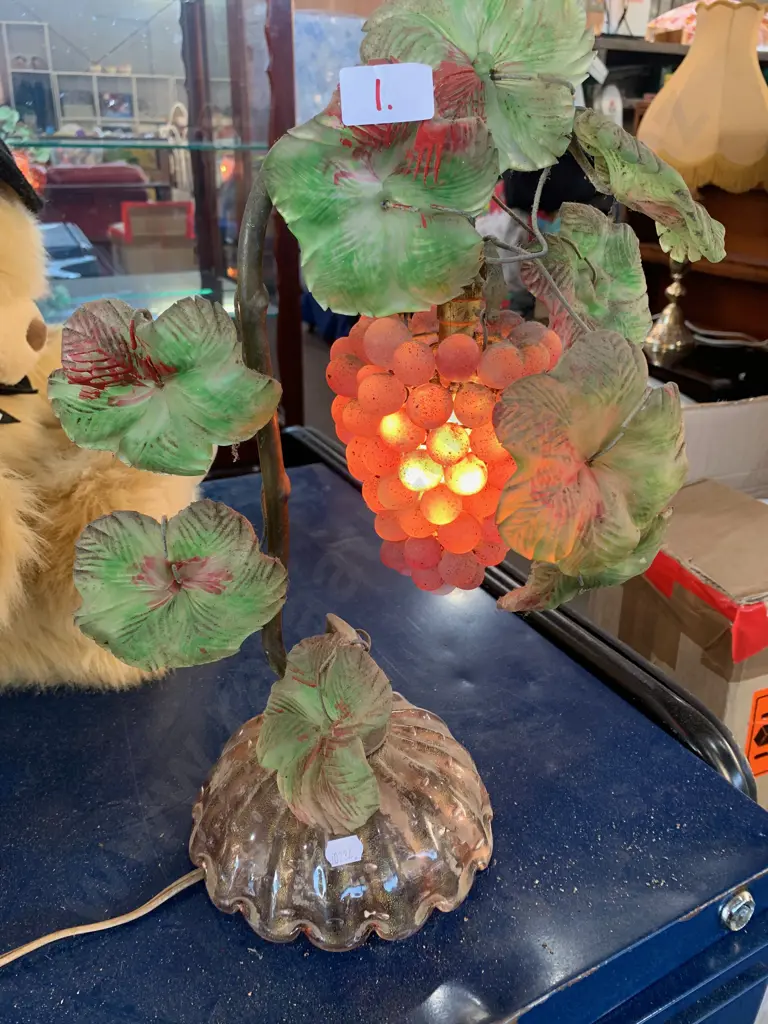 Vintage Murano glass lamp (needs new wiring ) Image 1++