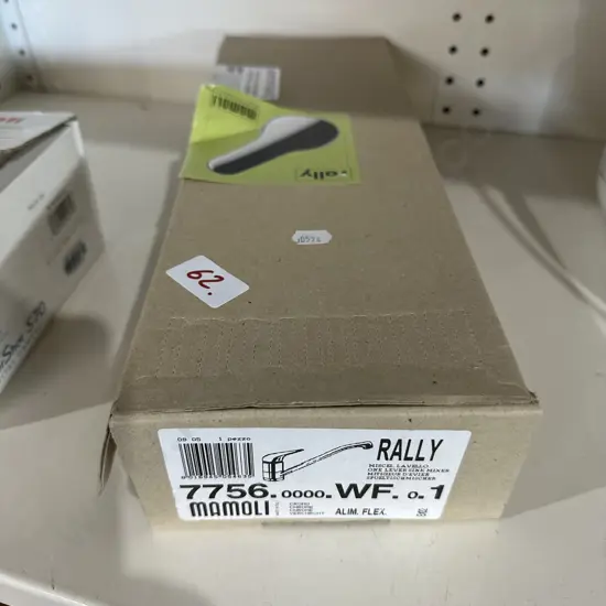 New boxed sink mixer