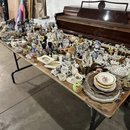 Large lot of ornaments