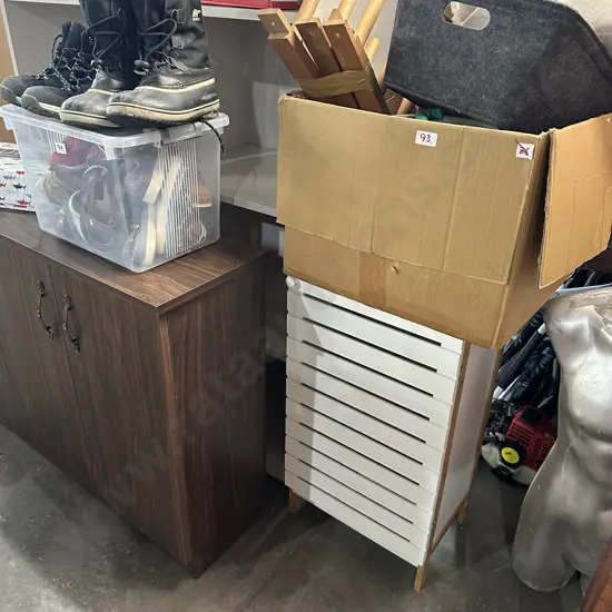 Box sprayer,pet bed and two cupboards