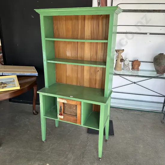 Country cottage hutch dresser