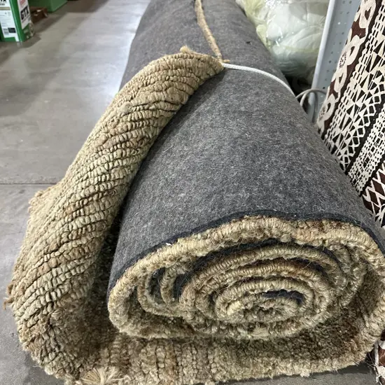 Large Sisal rug 4.4m x 4.8m excellent condition, felted underneath