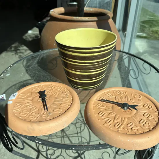 vintage planter plus 2 temp dials