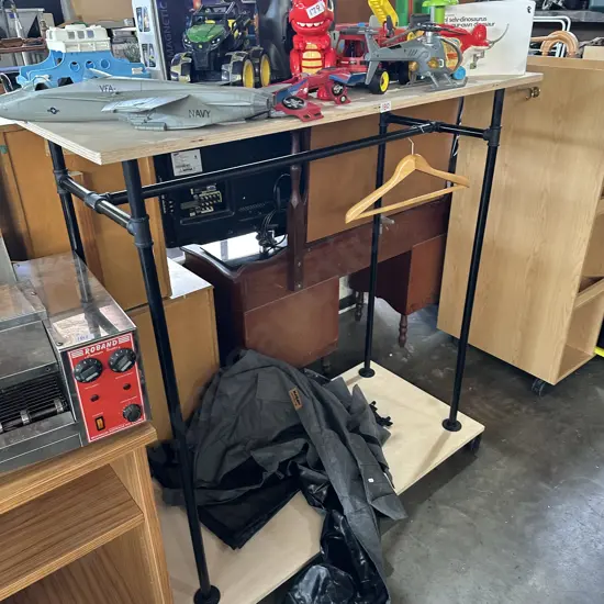 moibile display clothes rack