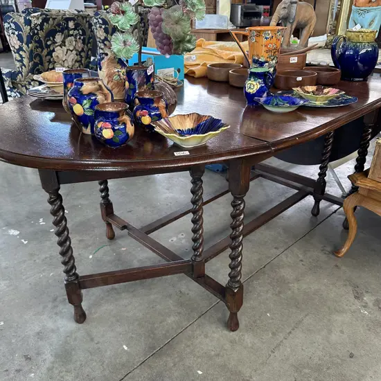 Oak barley twist table