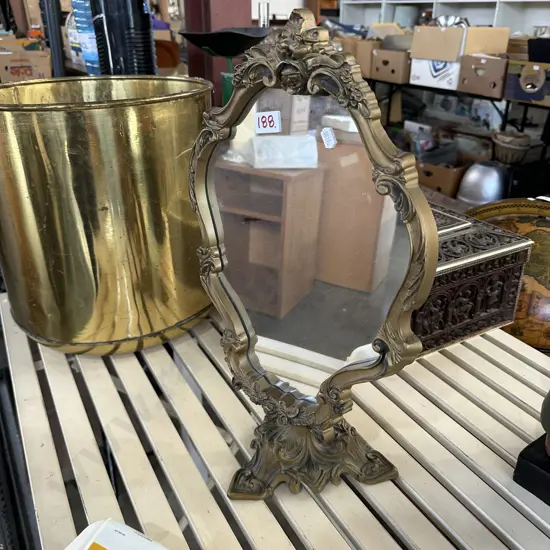 mirror on stand