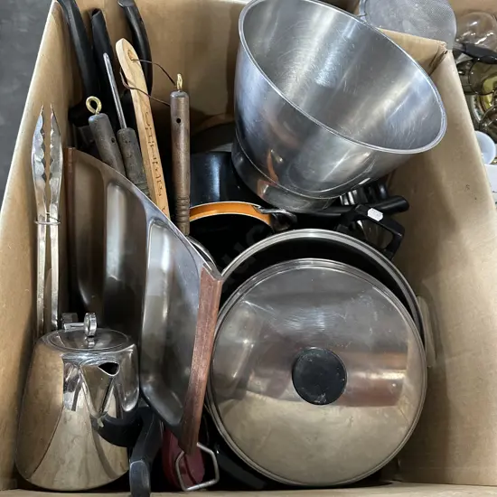 large lot kitchenware
