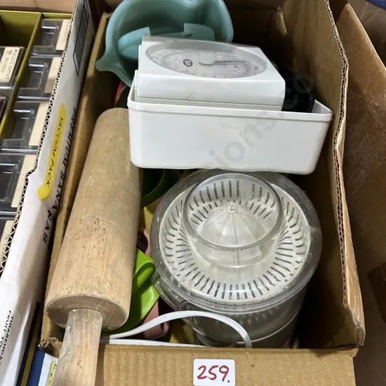 kitchenware inc rolling pin and juicer