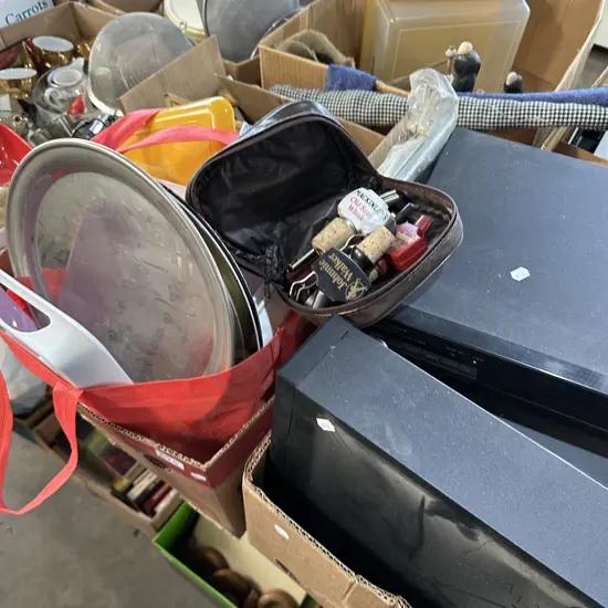 2 box electricals and whisky pourers etc