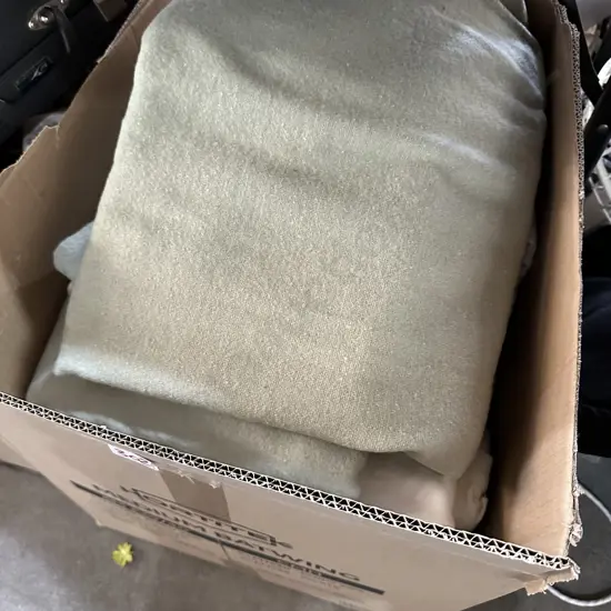 blankets and bedding