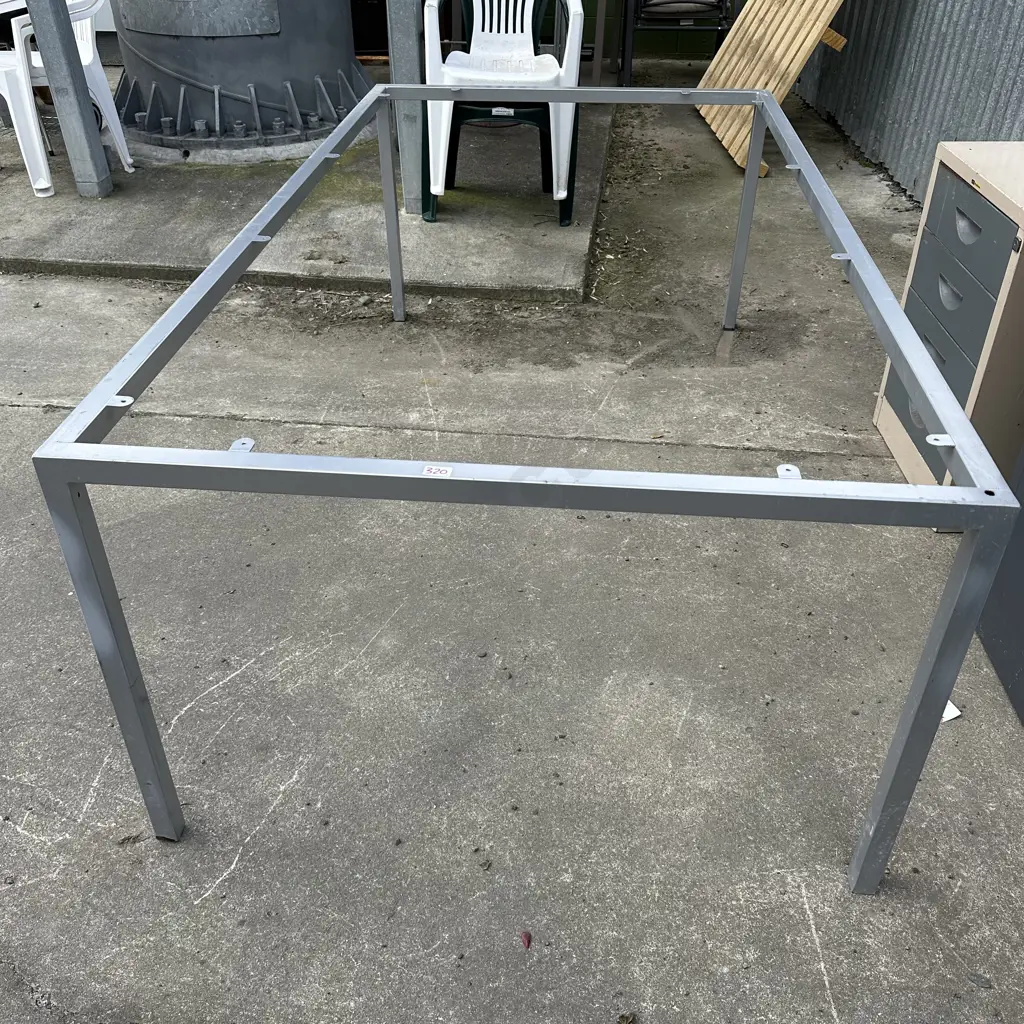 metal table frame Image 1++