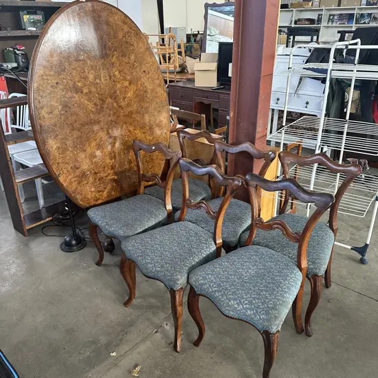 Burr Walnut Victorian breakfast table and 6 chairs