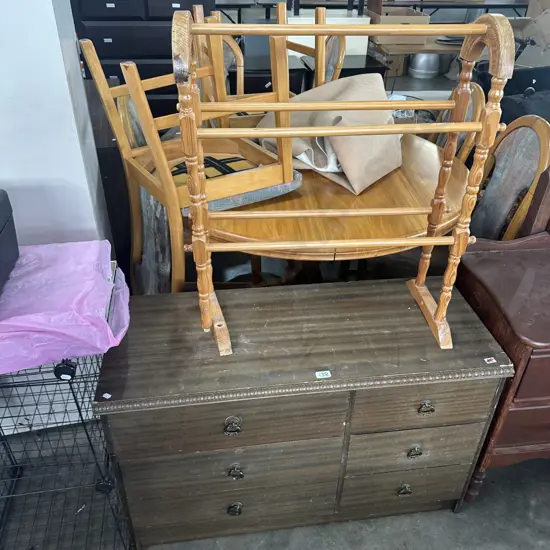 Lowboy and towel rack- average