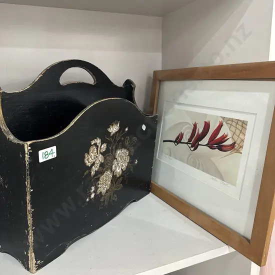 picture and magizine holder