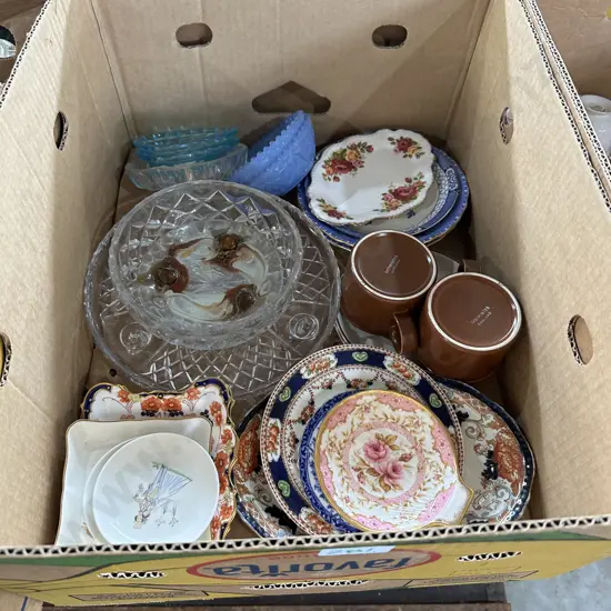 Box of china plates etc