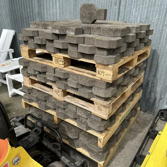 385 Heavy Duty Interlocking Grey Pavers 60mm ( coverage approx 16m2 )