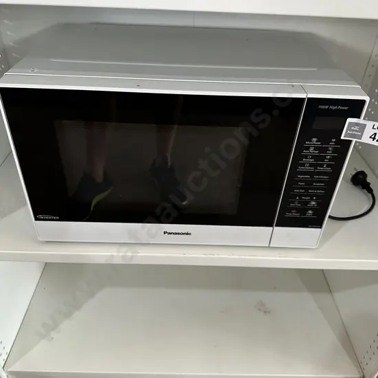 Microwave oven