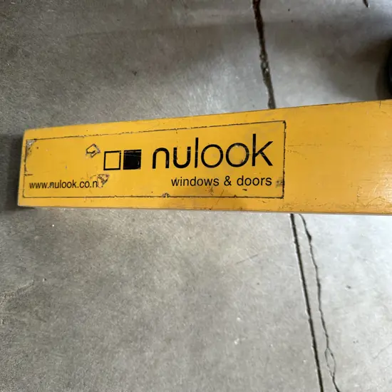 Nulook straight edge