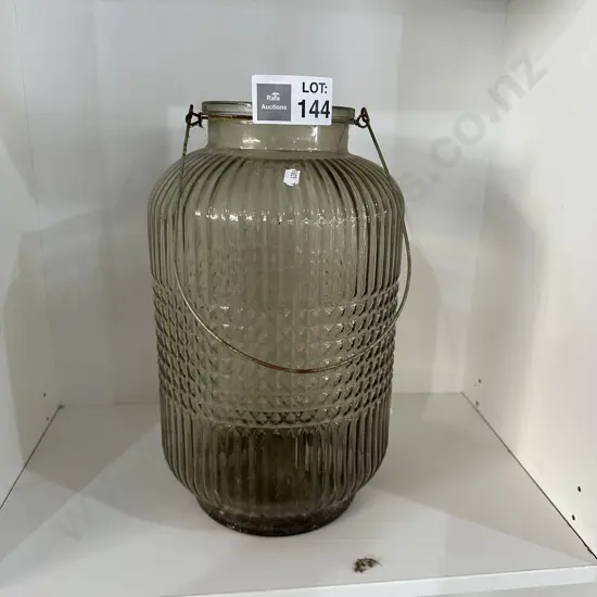 Hurricane lamp